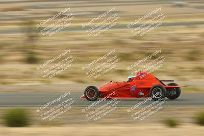 media/Jun-01-2025-CalClub SCCA (Sun) [[eae223c5dd]]/Group 3/Lap race/